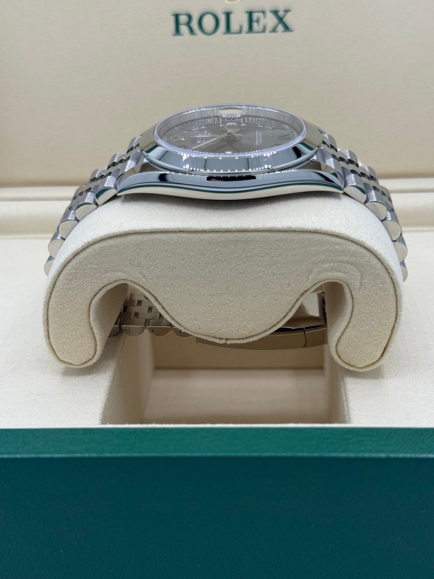 Rolex Datejust 41 Wimbledon Smooth Bezel Unworn 126300 2025