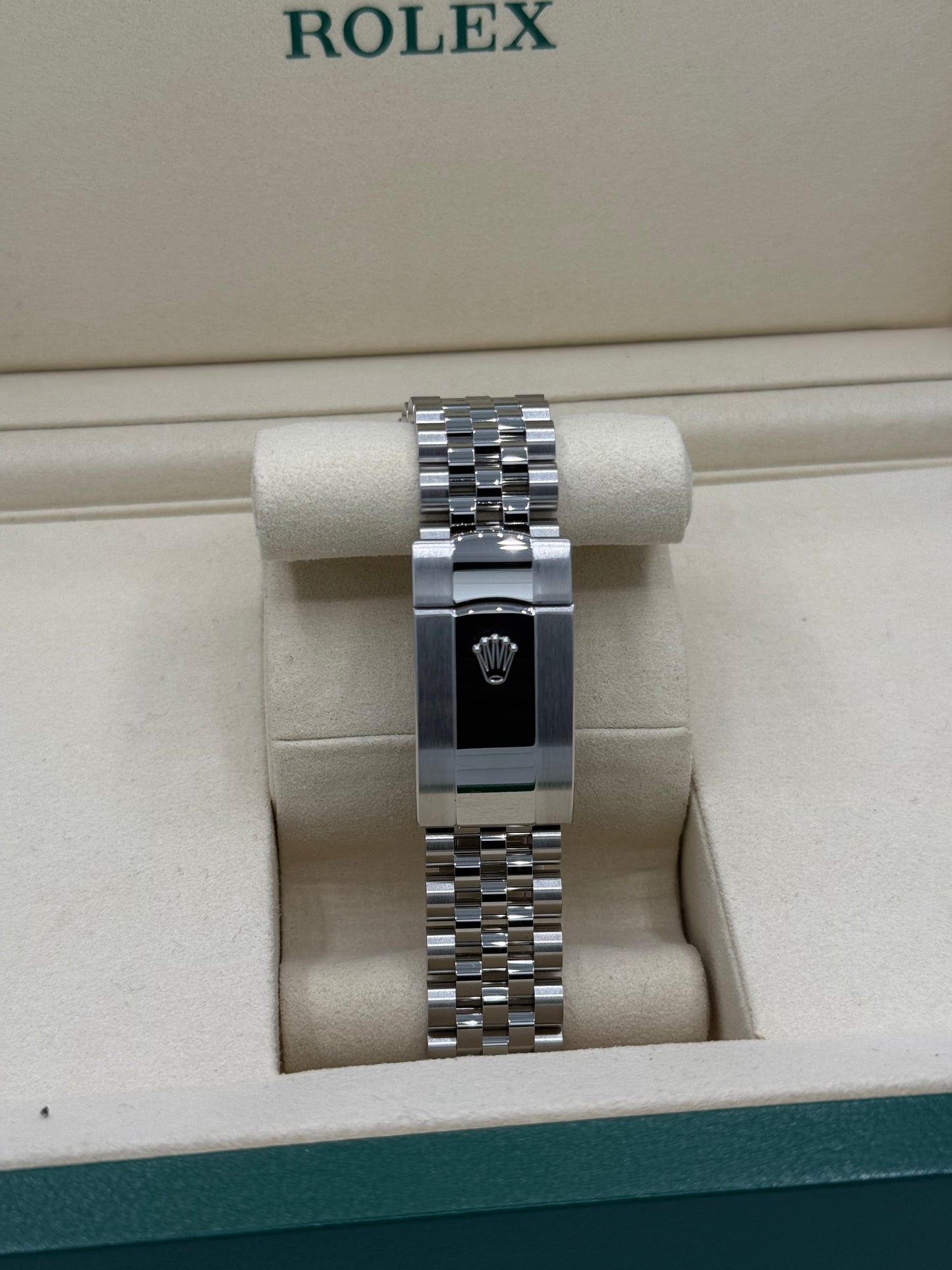 Rolex Datejust 41 Wimbledon Smooth Bezel Unworn 126300 2025